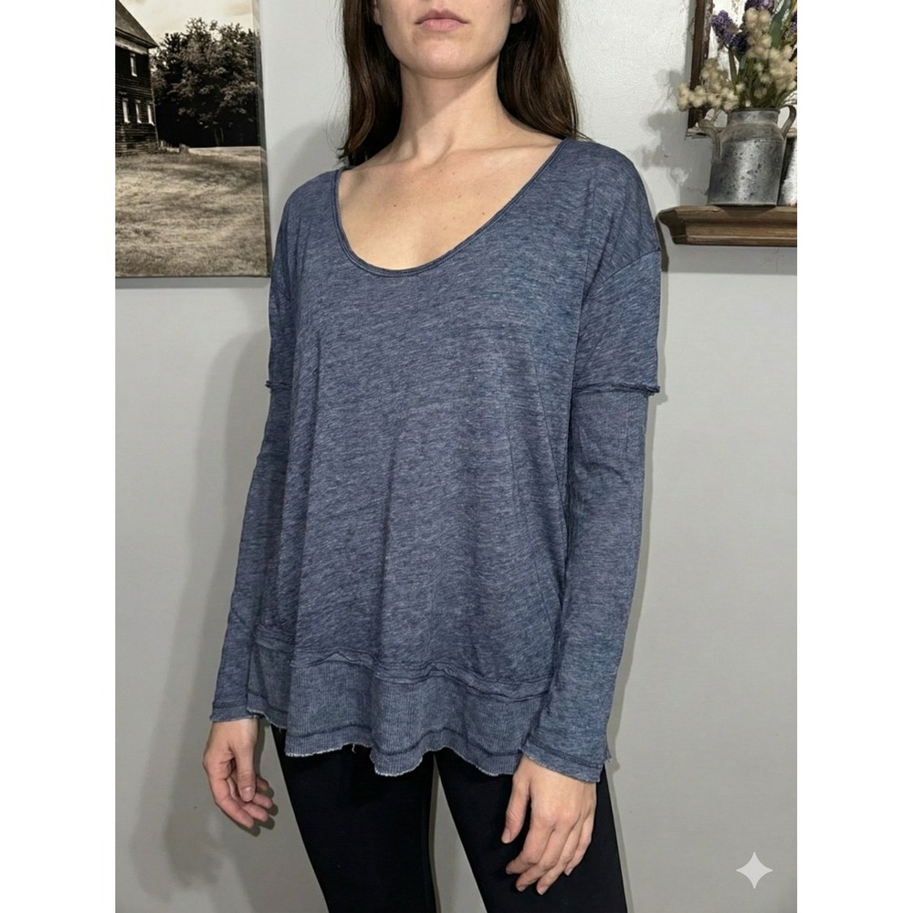 We the Free blue stone washed layered look long sleeve top‎ women's small